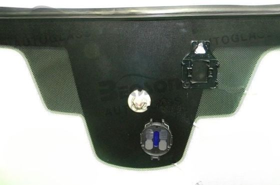 Windshield Safety Auto Glass Replacement Chrysler 300 Sedan ISO Certification